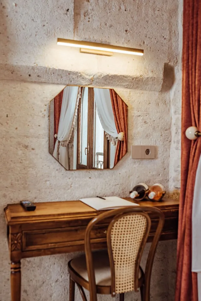 VR105 Stone Arched Luxury Suite with Balcony