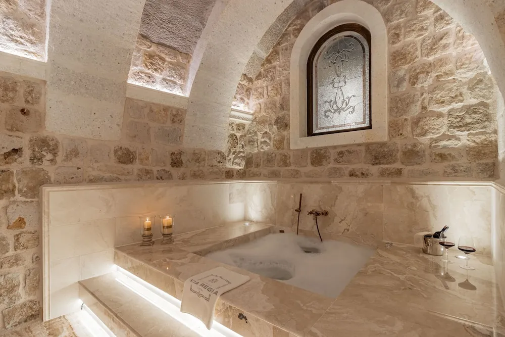 VR103 Heritage Luxury