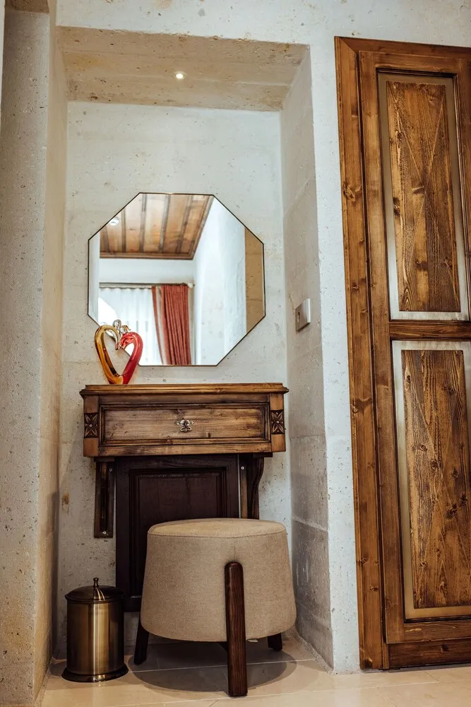 VR204 Stone Arched Private Suite