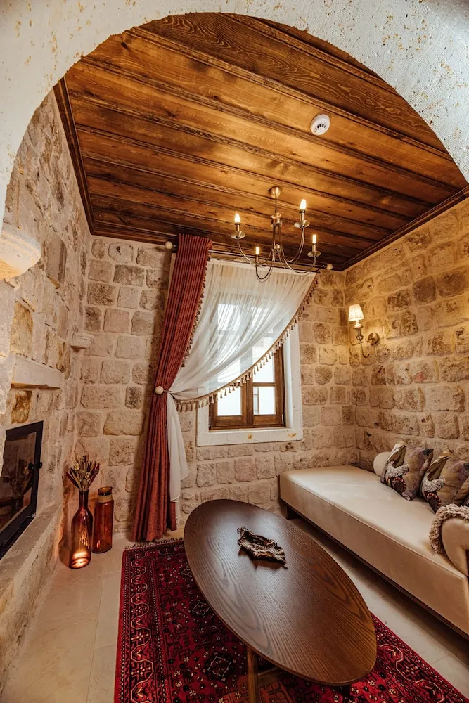 VR202 Terrace Luxury Suite