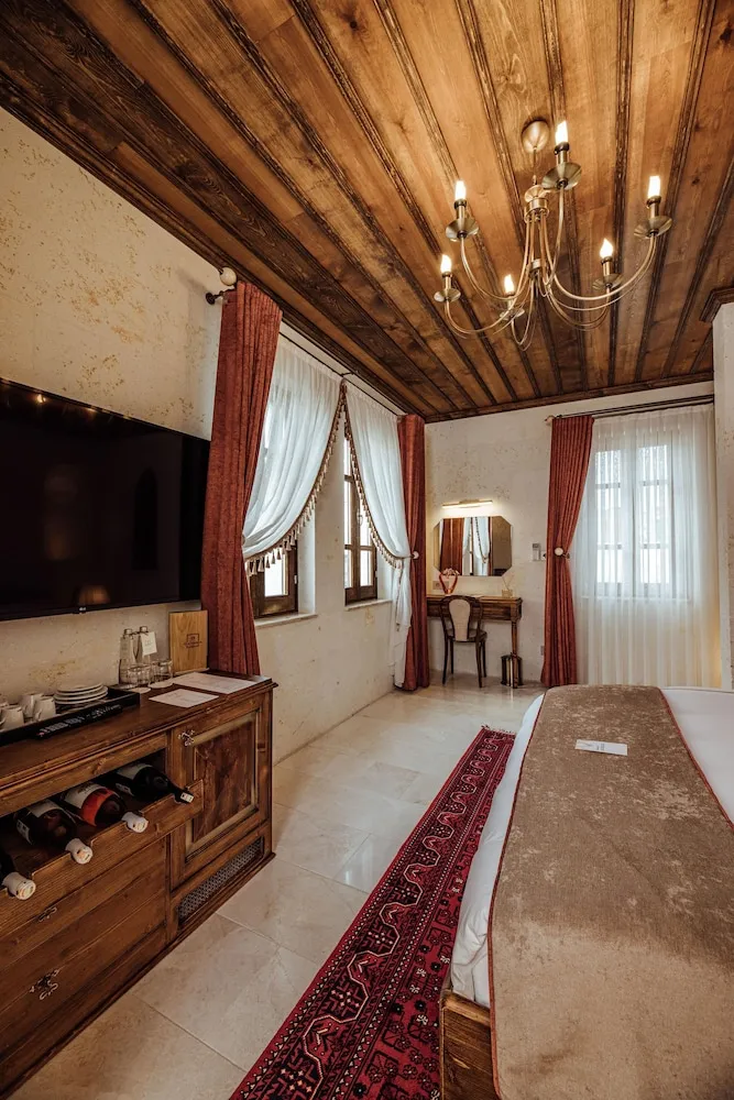 VR202 Terrace Luxury Suite