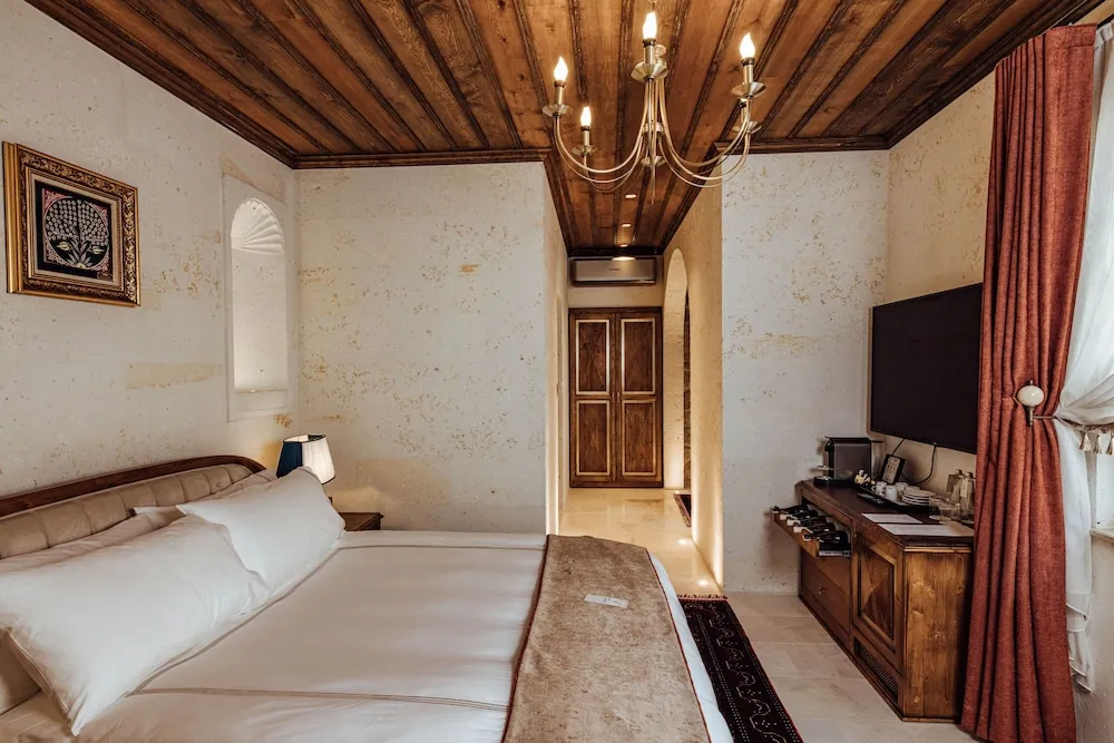 VR202 Terrace Luxury Suite