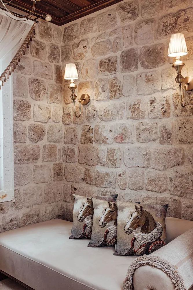 VR202 Terrace Luxury Suite