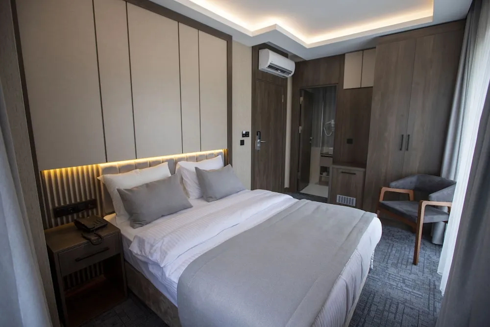 Tek Büyük Yataklı Oda, Teras