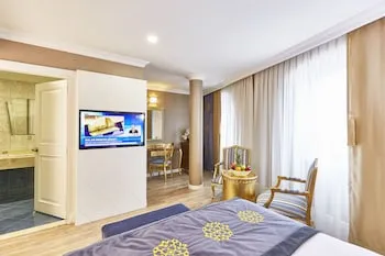 Seres Hotel