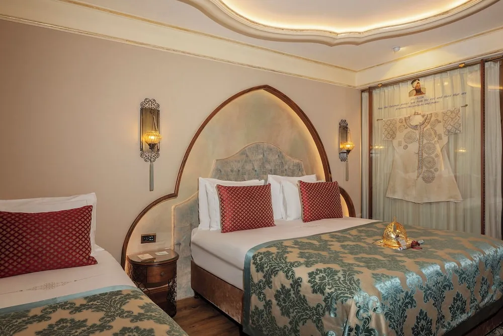 Deluxe Üç Kişilik Oda