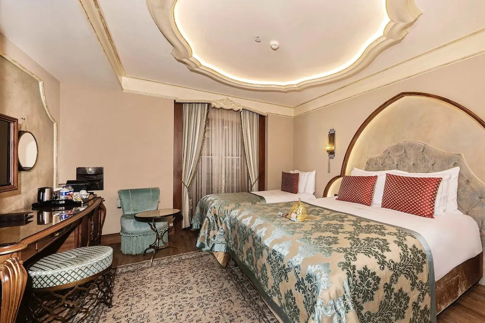 Deluxe Üç Kişilik Oda