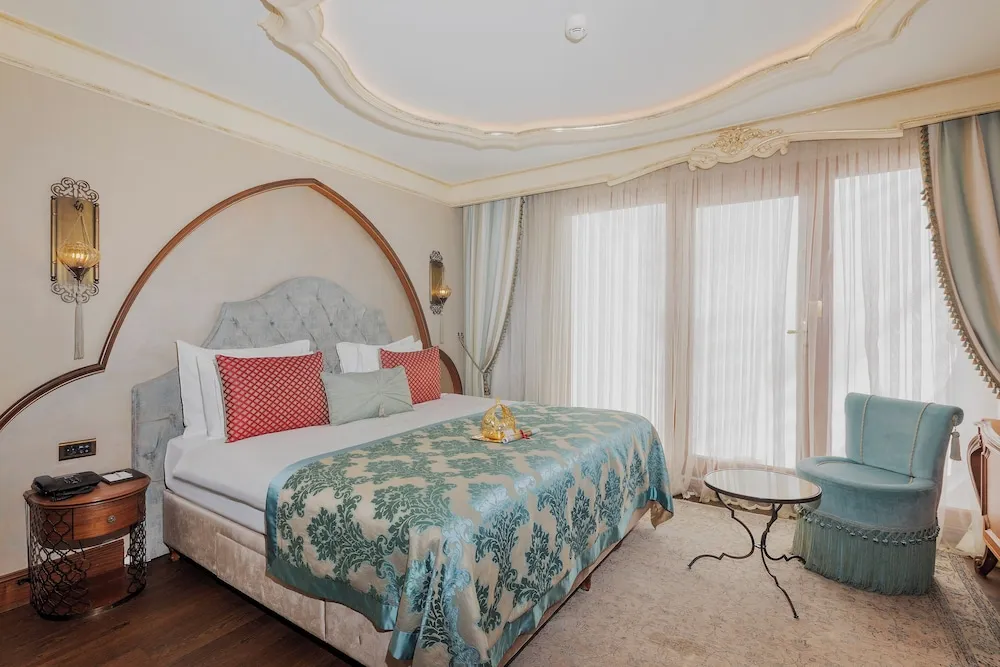 Luxury Oda, Teras