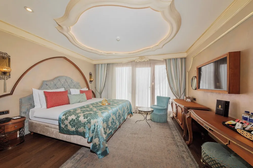 Luxury Oda, Teras