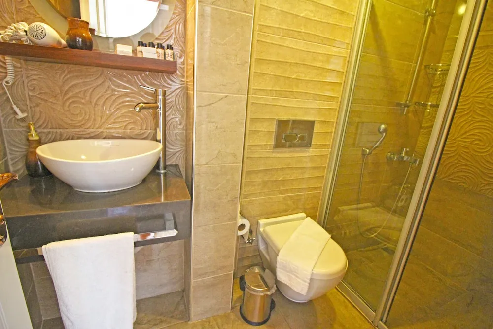 Standard Dört Kişilik Oda