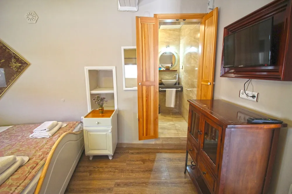 Standard Üç Kişilik Oda