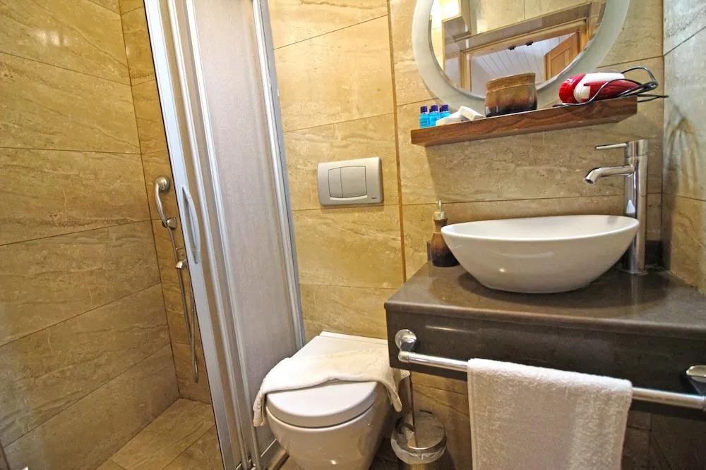 Standard Üç Kişilik Oda