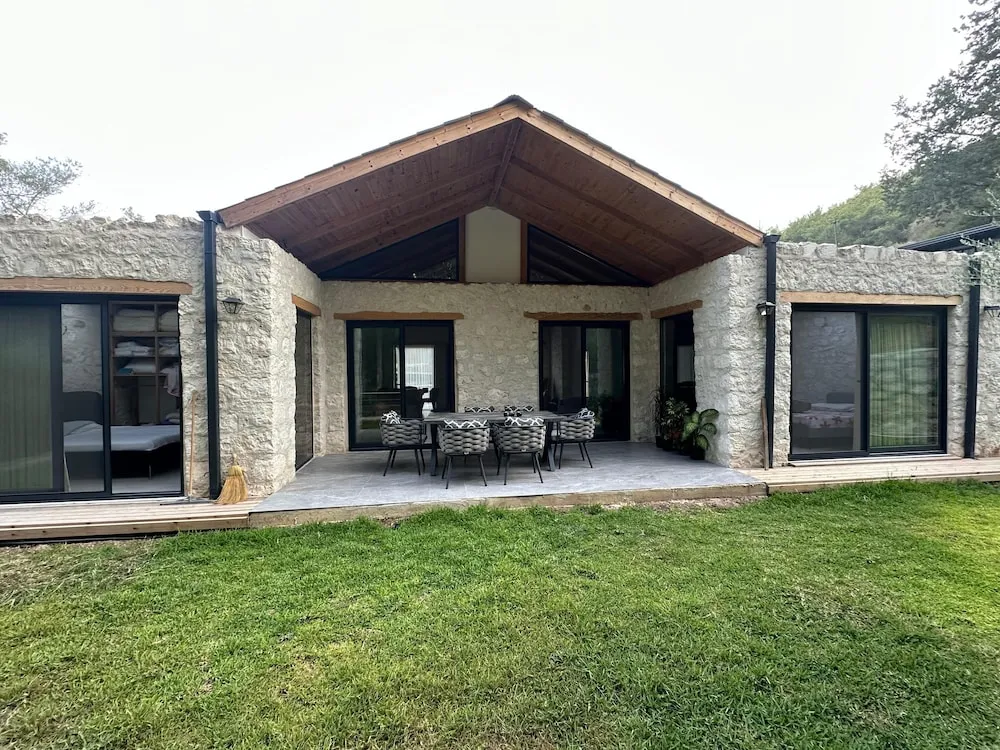 Deluxe Villa