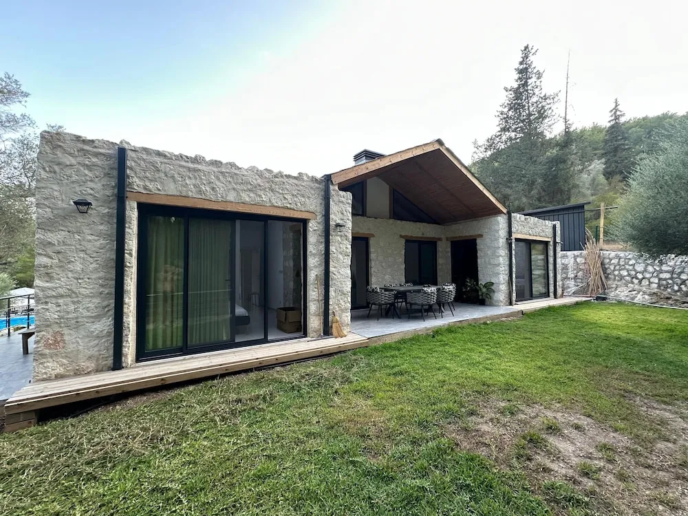 Deluxe Villa