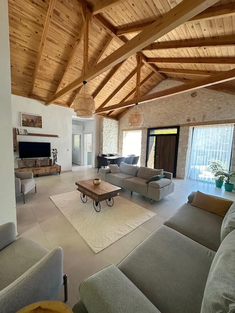 Deluxe Villa
