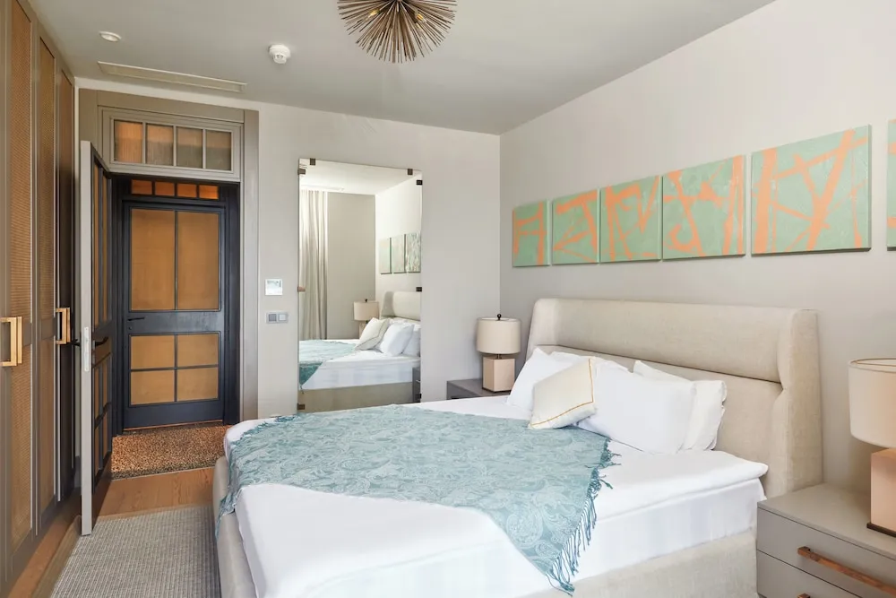 5+1 Deluxe Villa with Private Pool, Sauna & Maid`s Room