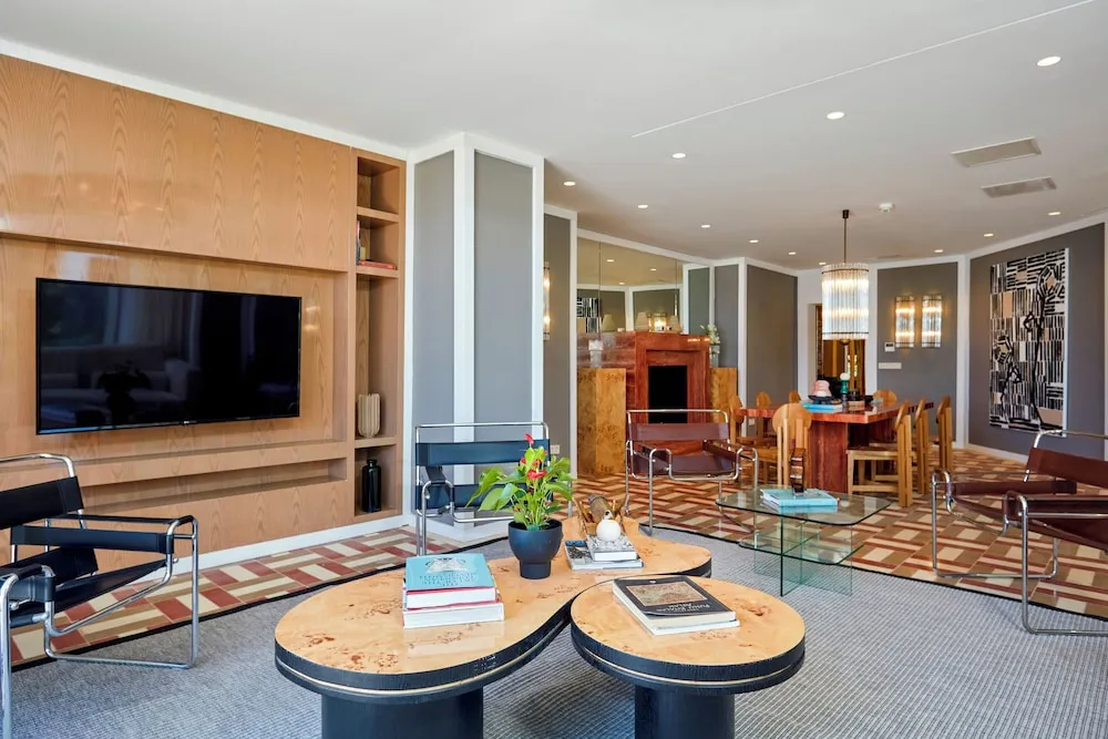 5+1 Deluxe Villa with Private Pool and Sauna