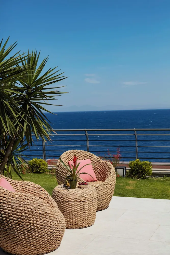 5+1 Deluxe Villa with Private Pool and Sauna