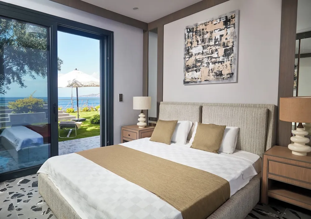5+1 Deluxe Villa with Private Pool and Sauna