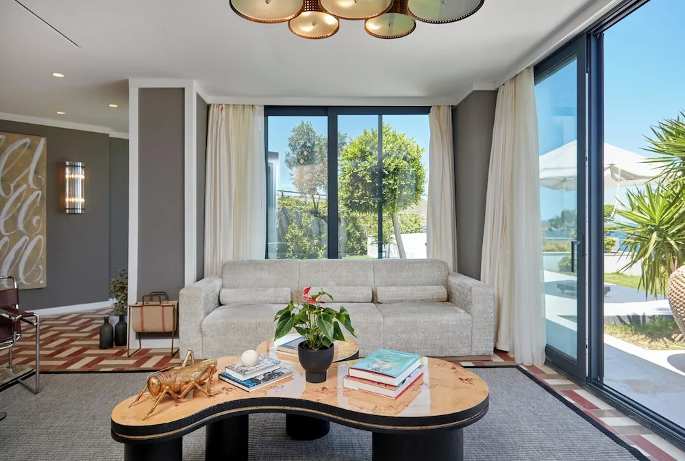 5+1 Deluxe Villa with Private Pool and Sauna