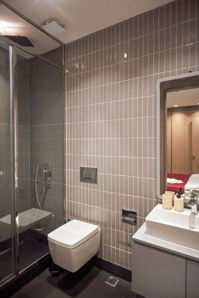 5+1 Deluxe Villa with Private Pool and Sauna