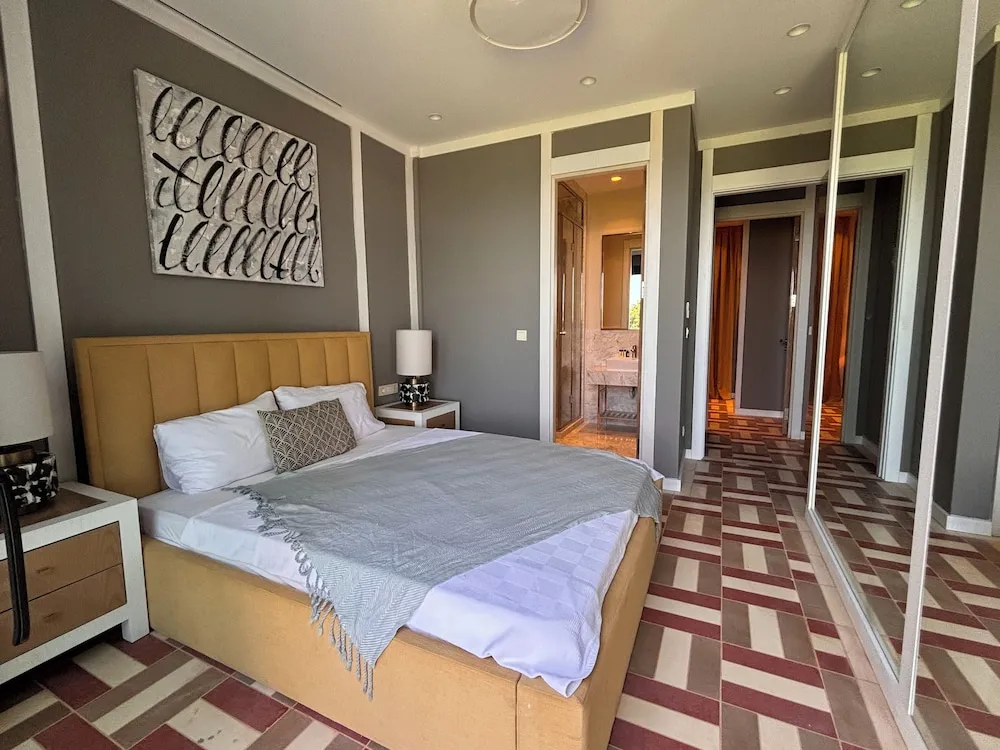 5+1 Deluxe Villa with Private Pool and Sauna