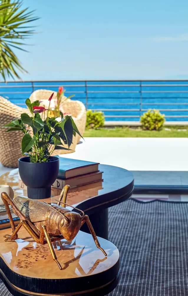 5+1 Deluxe Villa with Private Pool and Sauna