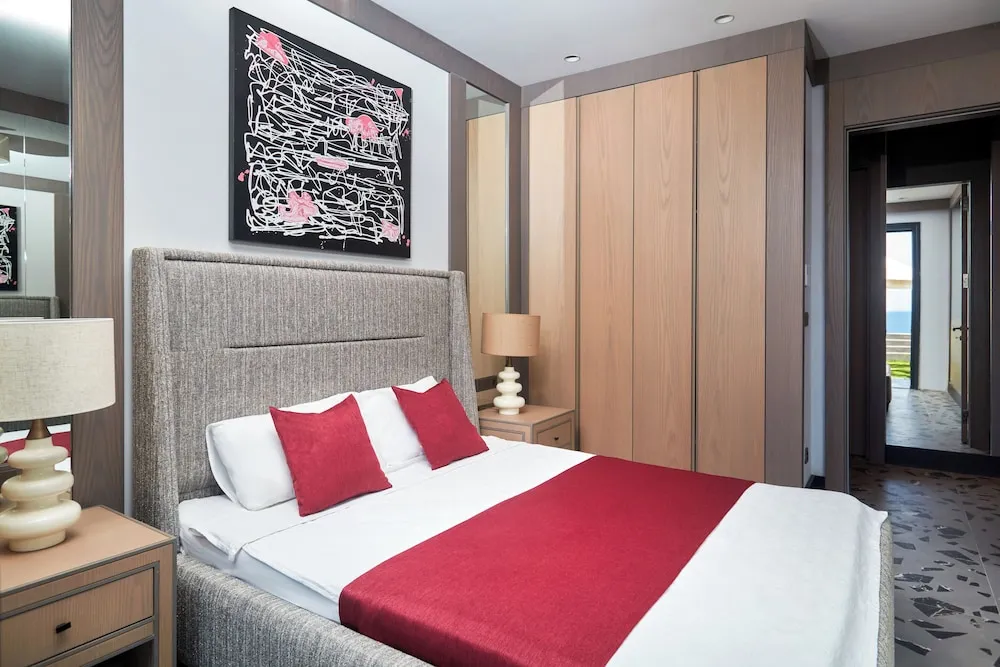 5+1 Deluxe Villa with Private Pool and Sauna