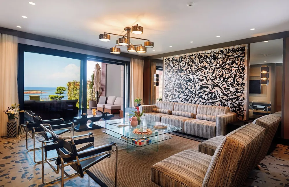 5+1 Deluxe Villa with Private Pool and Sauna