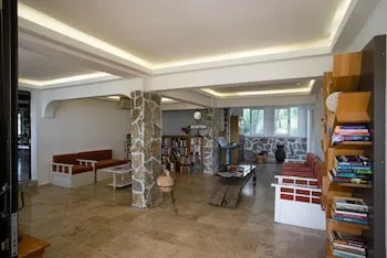 Hotel Pataros