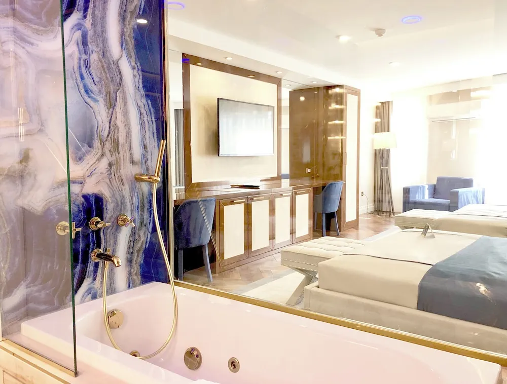 Suite
