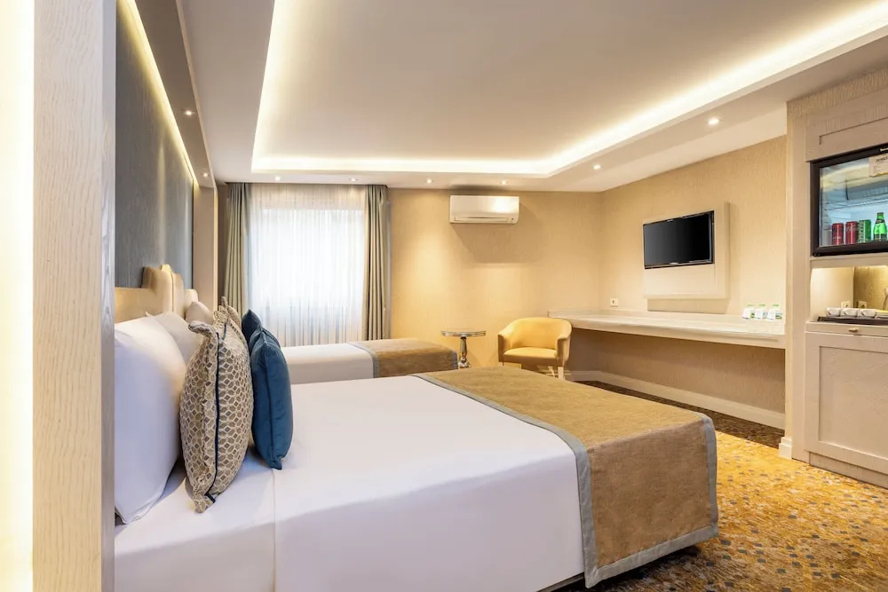 Triple Room
