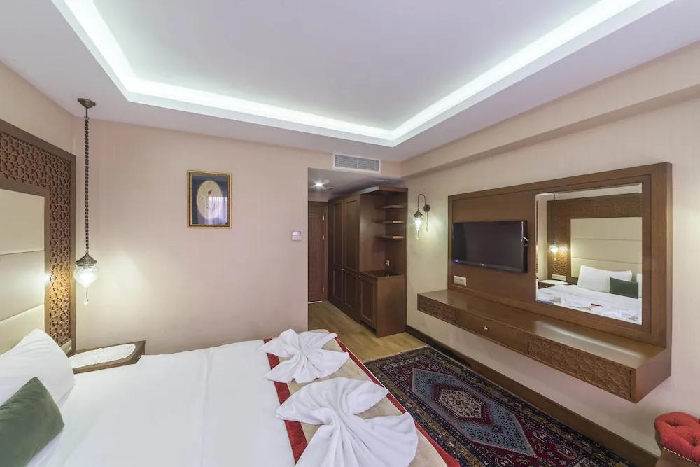 Standard Tek Büyük veya İki Ayrı Yataklı Oda