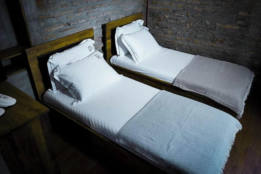 Design Tek Büyük Yataklı Oda