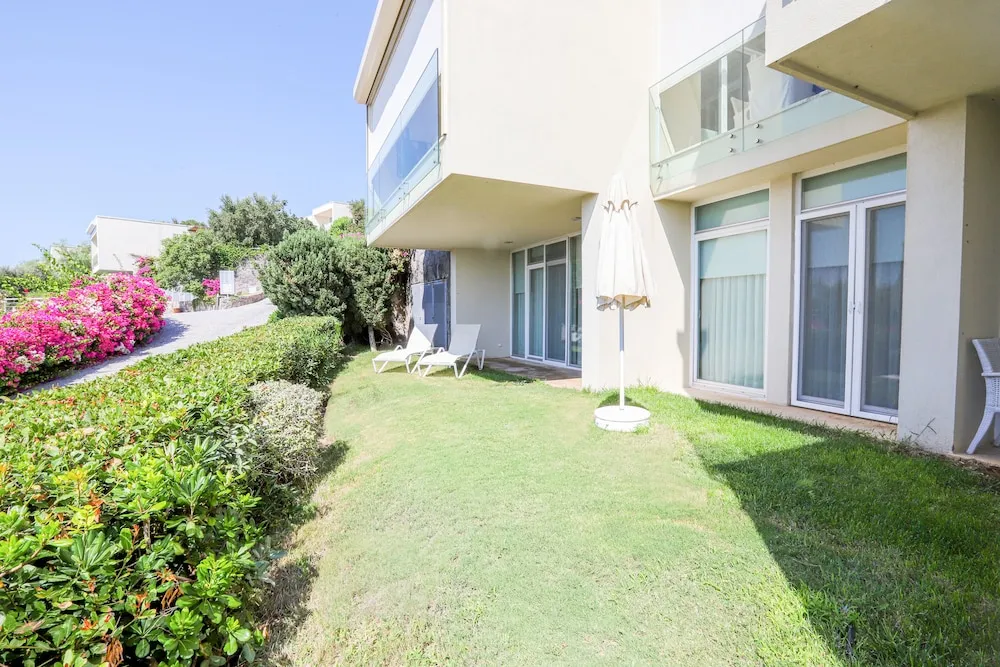 Residence, 4 Yatak Odasi, Deniz Manzarali