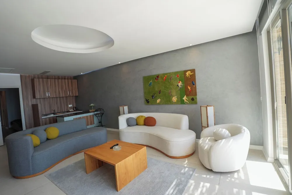 Deluxe Süit, 1 Büyük (Queen) Boy Yatak, Balkon, Deniz Manzaralı