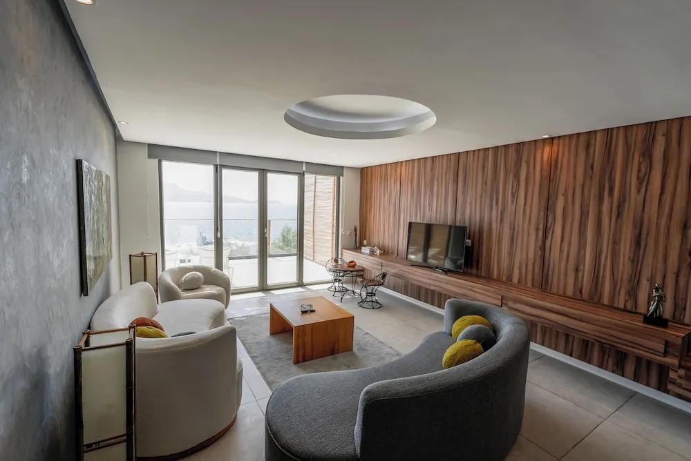 Deluxe Süit, 1 Büyük (Queen) Boy Yatak, Balkon, Deniz Manzaralı