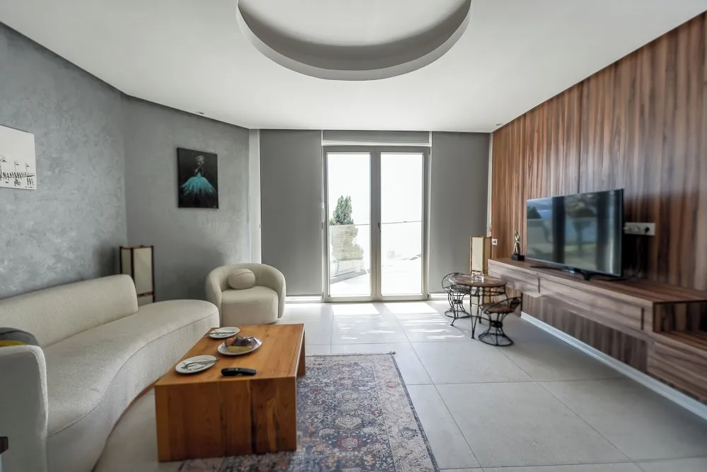 Deluxe Süit, 1 Büyük (Queen) Boy Yatak, Balkon, Deniz Manzaralı