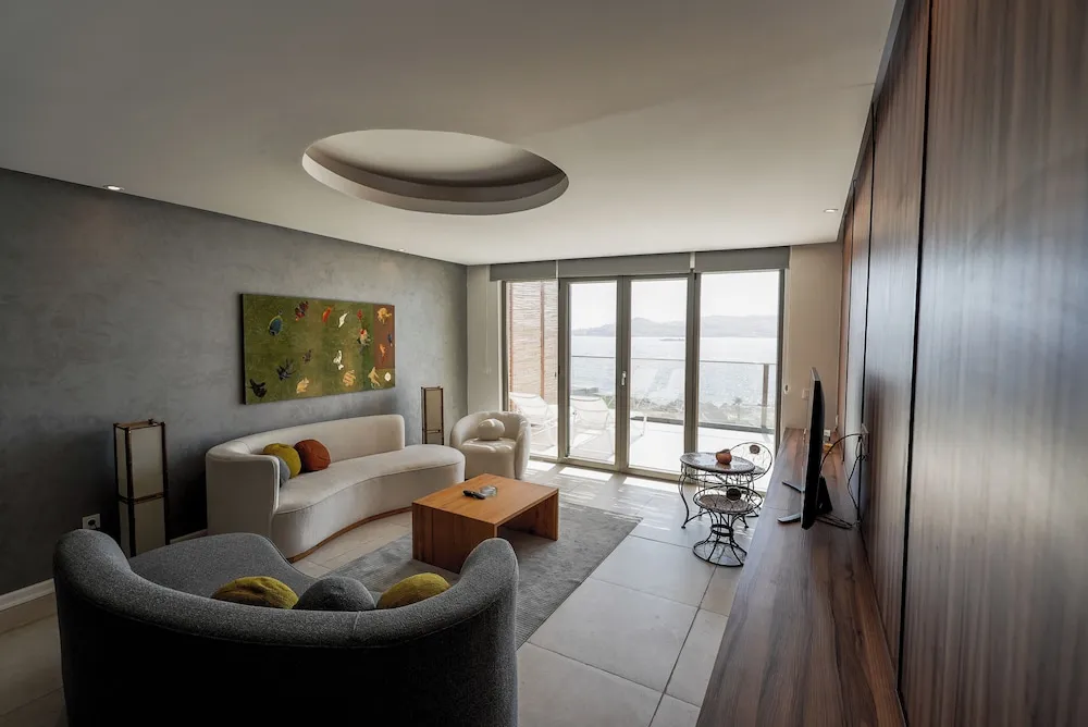 Deluxe Süit, 1 Büyük (Queen) Boy Yatak, Balkon, Deniz Manzaralı