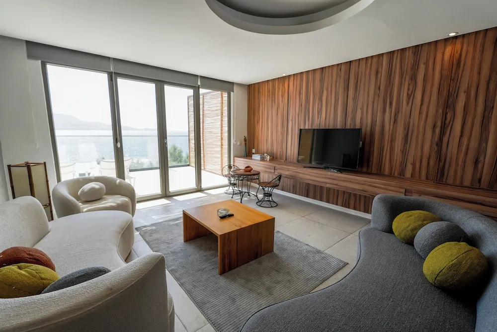 Deluxe Süit, 1 Büyük (Queen) Boy Yatak, Balkon, Deniz Manzaralı