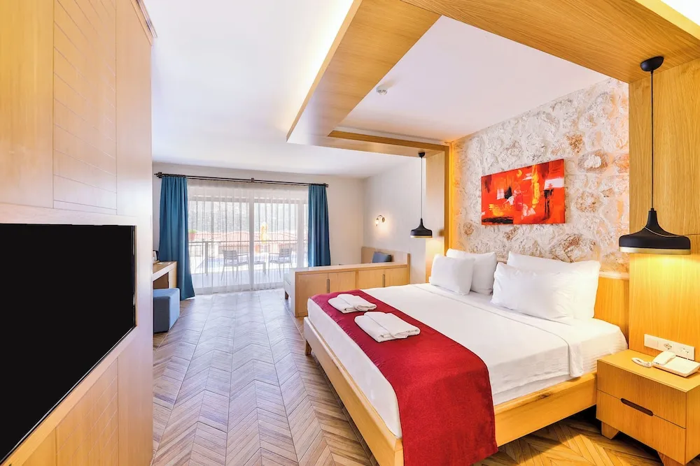 Comfort Plus Havuz Manzaralı