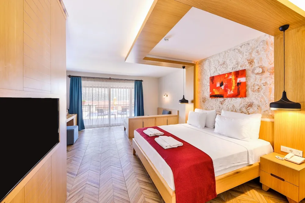 Comfort Plus Havuz Manzaralı