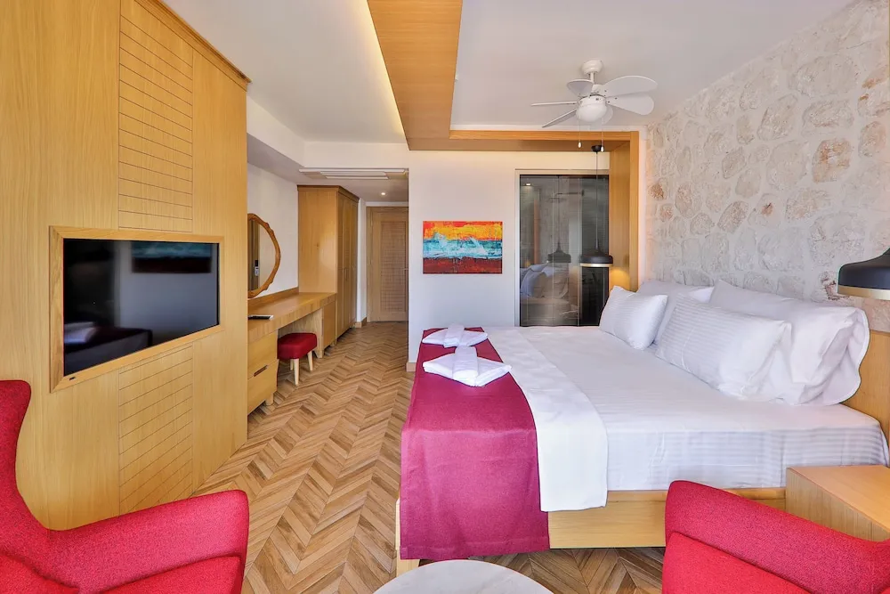 Premium Deniz Manzaralı Jakuzili Oda