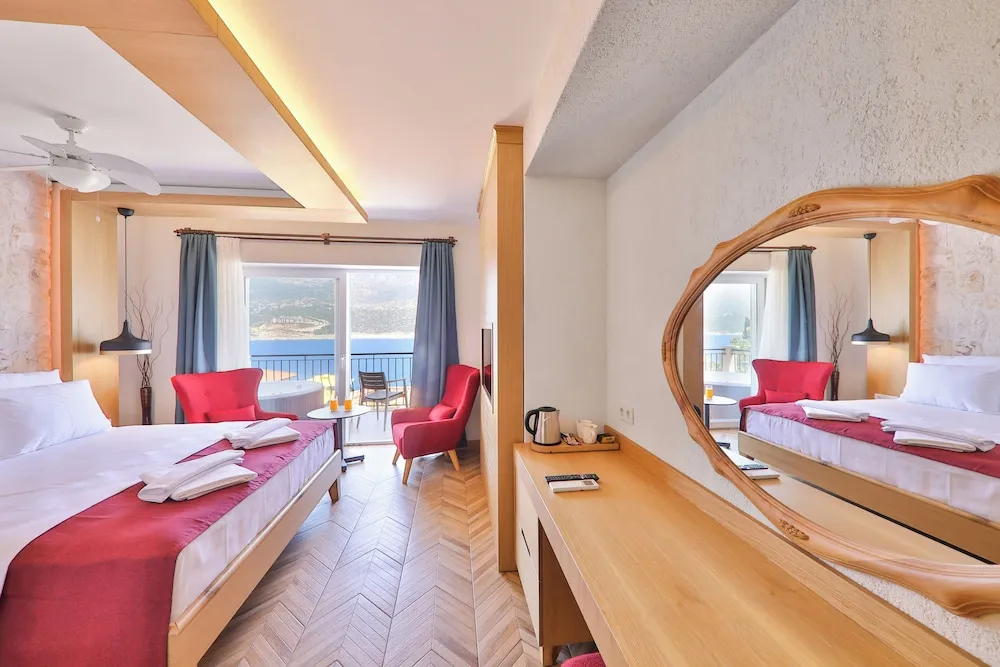 Premium Deniz Manzaralı Jakuzili Oda