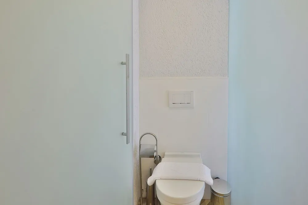 Comfort Kara Manzaralı Jakuzili Oda