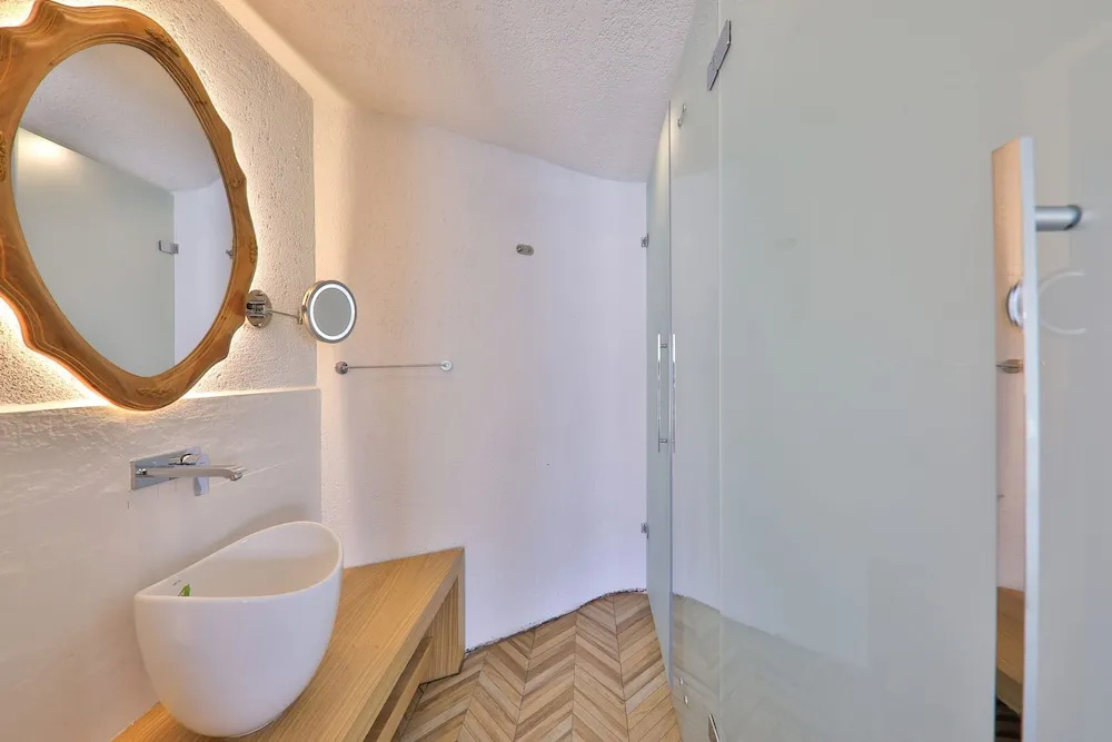 Stone Room Deniz Manzaralı