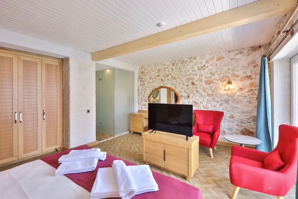 Stone Room Deniz Manzaralı