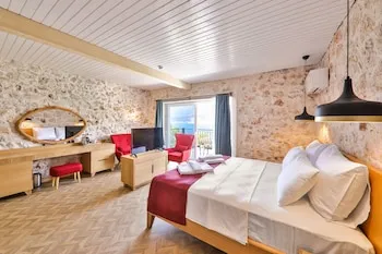 Atalante Hotel