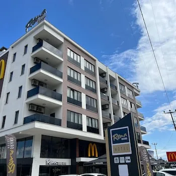 Rena Grand Residence & Suite