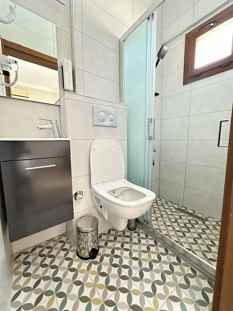 Standard Üç Kişilik Oda, 3 Tek Kişilik Yatak